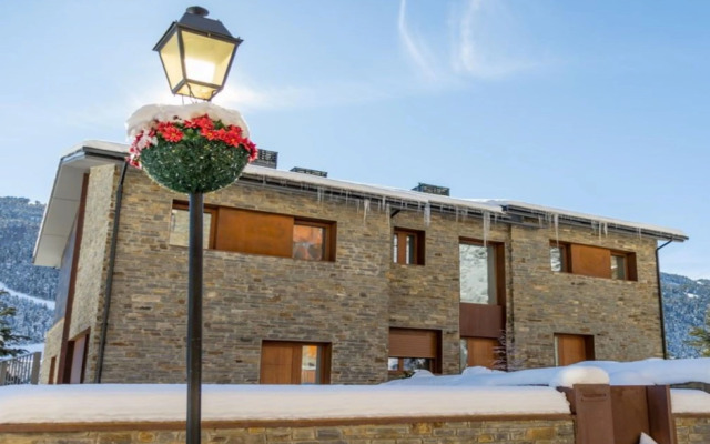 Ski Andorra Tarter Chalet Lodge