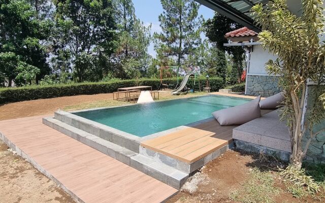 Villa ChavaMinerva Bata - Ciater