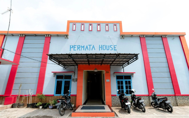 OYO 3767 Permata House
