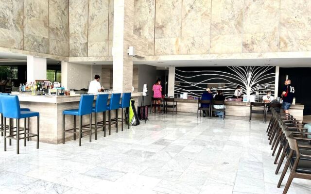 4605 Seaview Aparthotel 30m To Patong Beach