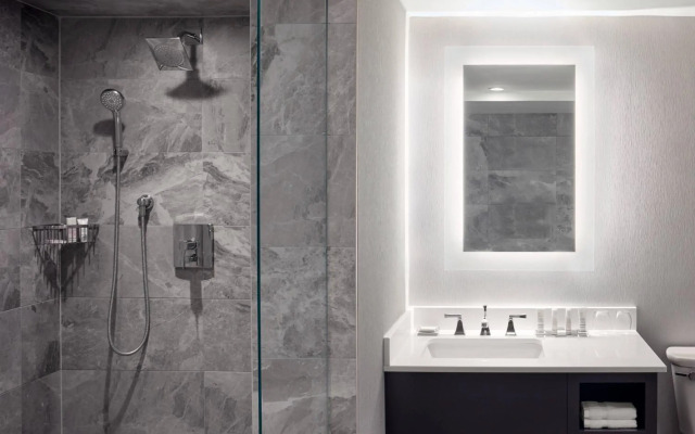 Marriott Niagara Falls Fallsview Hotel & Spa