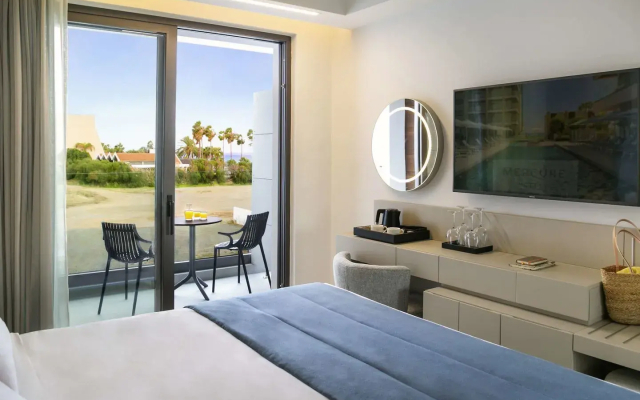 Mercure Larnaca Beach Resort