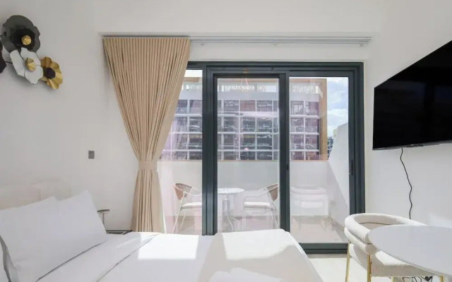 Stylish Riviera Studio Near Downtown