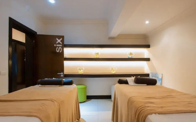 San Lameer Villa Rentals 2402