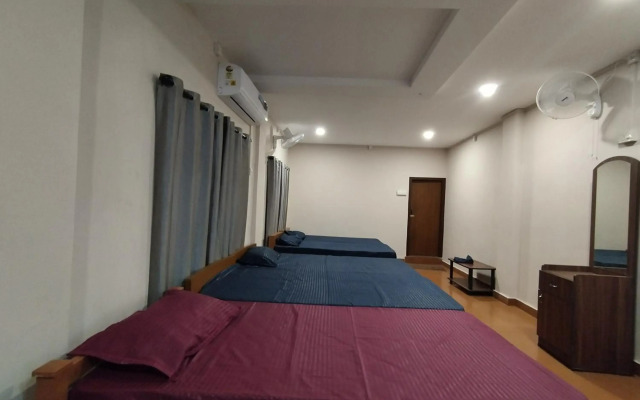 Azhar lodge koyilandy