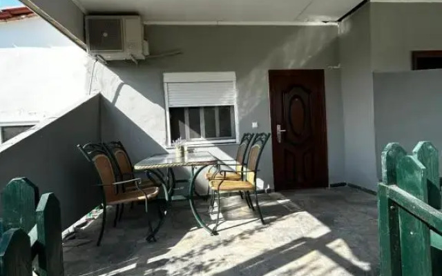 Maison de roche 2