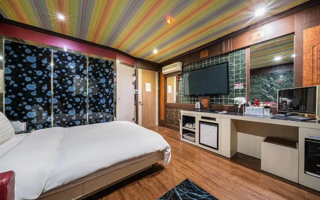 Sadang Charis Hotel
