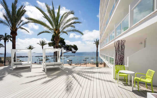Sirenis Hotel Tres Carabelas & SPA