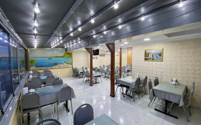 Grand Oral Hotel