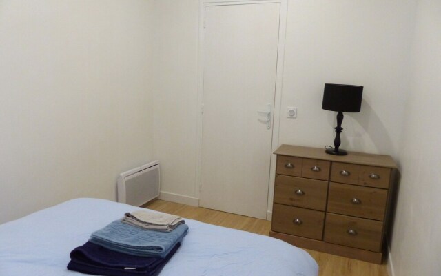 Rue Turgot Apartment