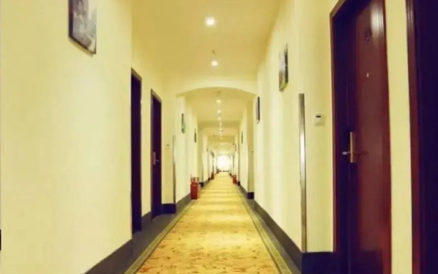 GreenTree Inn