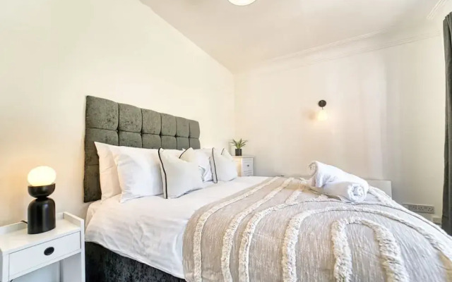 Host Stay Chester House Retreat