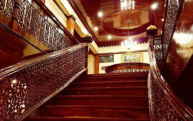 Baan Sai Thong Hotel