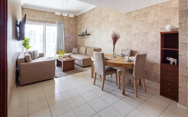 Fashionable 1BR in the Trendy Jlt! Sleeps 4!