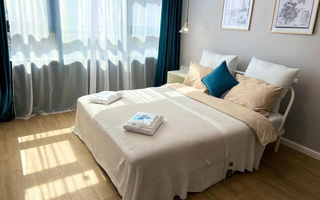 Апартаменты на улице Стрелкова 18 корпус 2