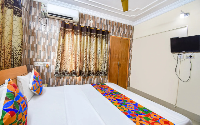 Fabexpress Heritage Inn
