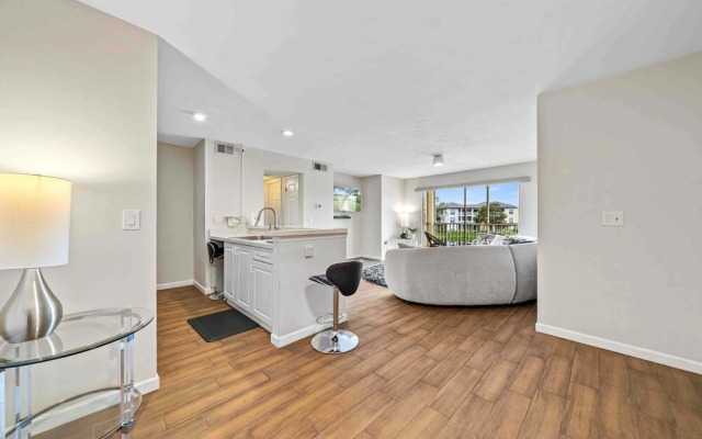 The Urban Oasis Serene Views!