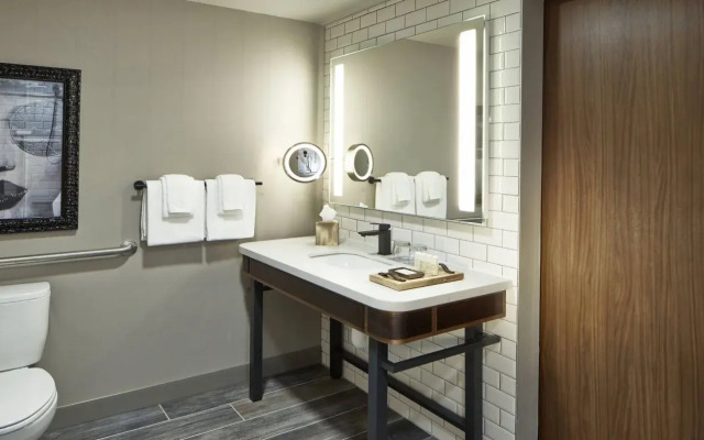 Renaissance Minneapolis Hotel, The Depot