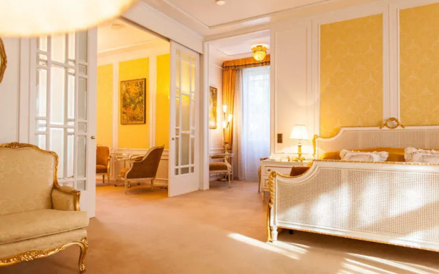 TB Palace Hotel & SPA