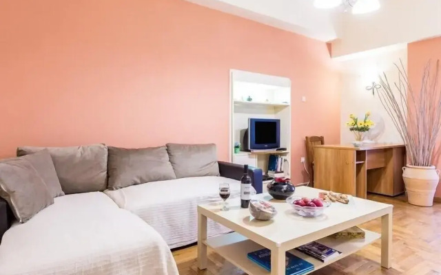 Spacious apartment with 3 bedrooms in City Center