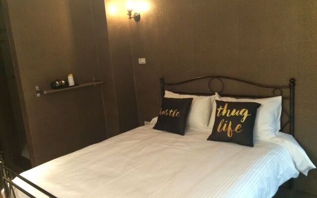 Traveler Station R15