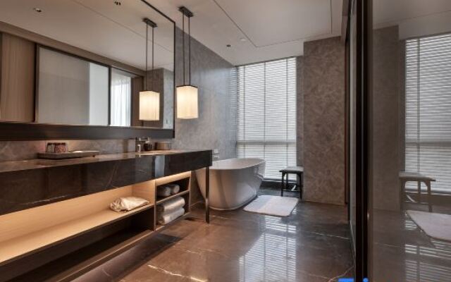 Veegle By Landison  Haiyan