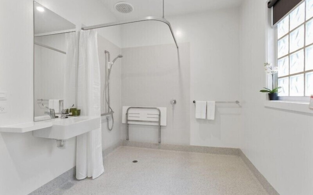 Coastal Vibe Apartments