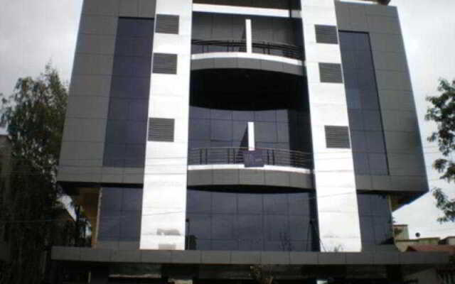 The Elite Suites