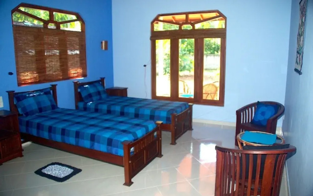King Coconut Lodge