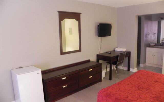 Grewals Inn and Suites by Elevate Rooms