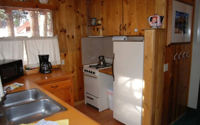 Edelweiss Lodge