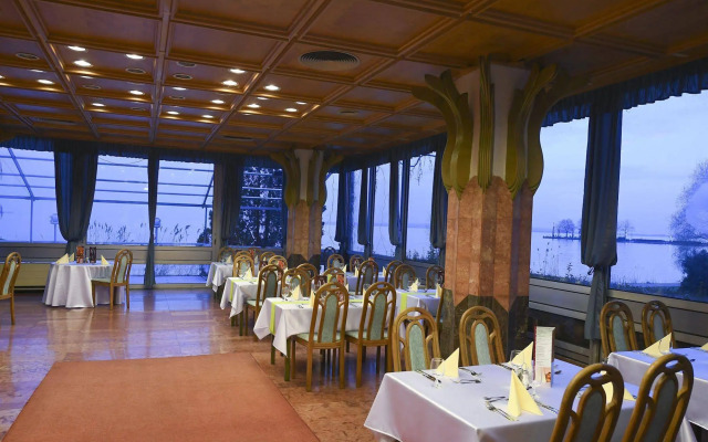 Hotel Helikon