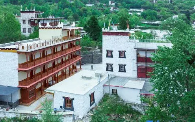 stockade  view  guesthouse