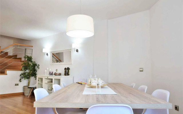 Apartamentos y Casas Serinamar Marbella
