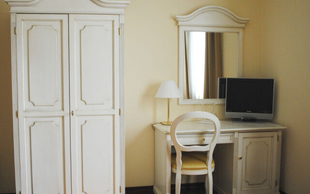 International Hotel Iseo