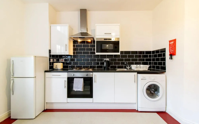 Impeccable 2-bed Apartment in Gateshead