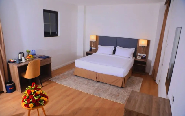 Elmo's Hotel