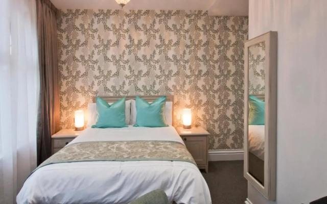 W12 Rooms