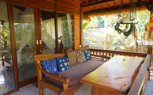 Sari Bamboo Villas