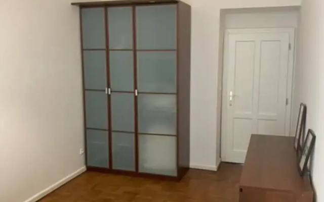 3 Bed Flat - Sleeps 10 - Pets - Smoking - Parking