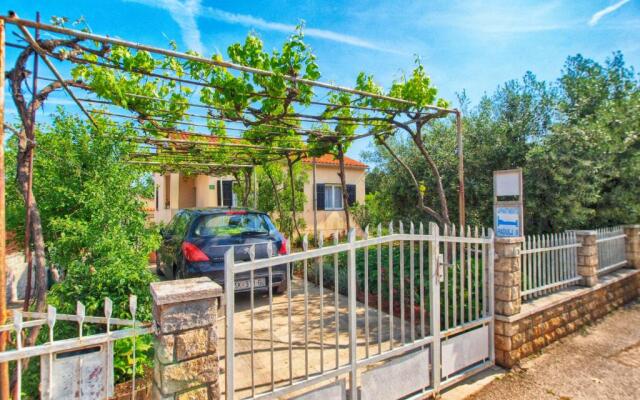 Apartment Padulj 1365
