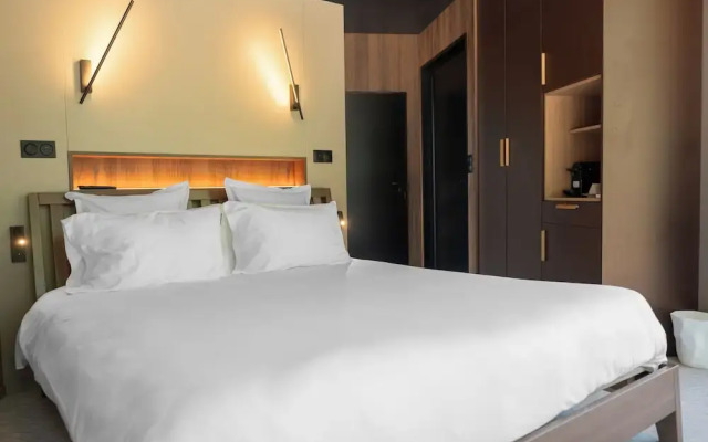 Logis Hôtel-Restaurant Domaine de Montecristo