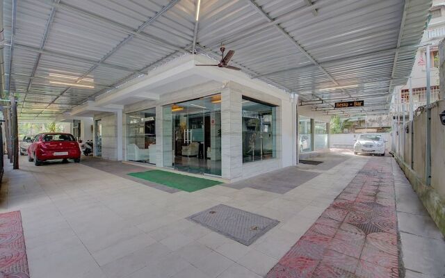 Edition O 30007 Crown Inn Panvel
