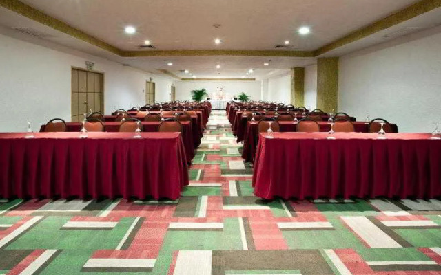 Golden Inclusive by Gran Plaza Hotel Acapulco