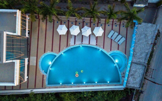 V One Hotel - The Competent Palace