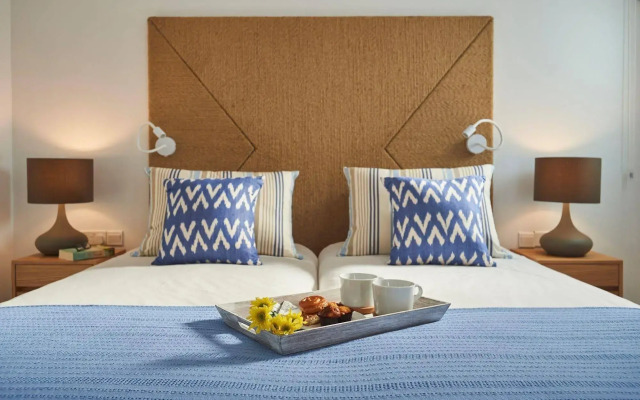 Nausicaa Luxury Villas By Louis Hotels