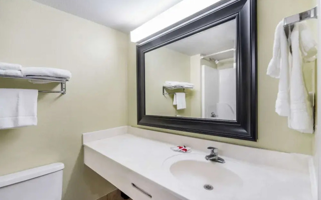 Super 8 by Wyndham Dandridge