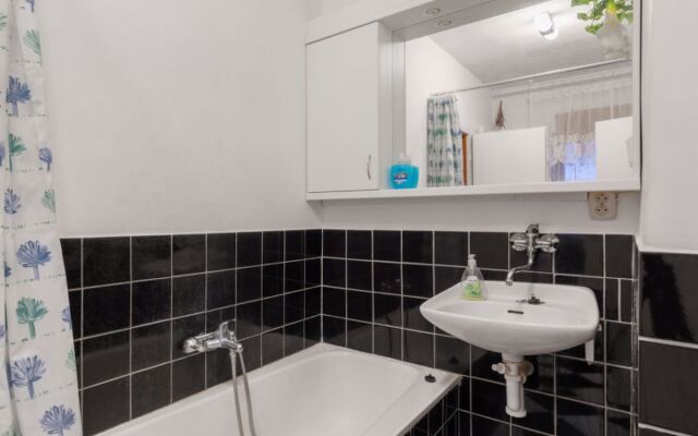 House Milovice Carona