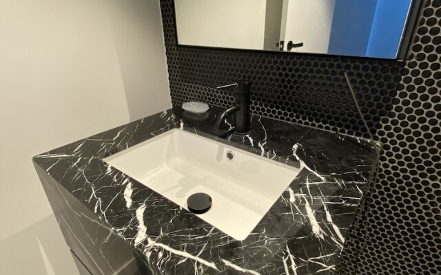 New luxury 3bedroom townhouse cityview