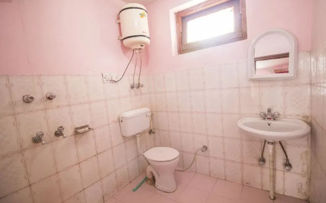 Giriraj Guest House
